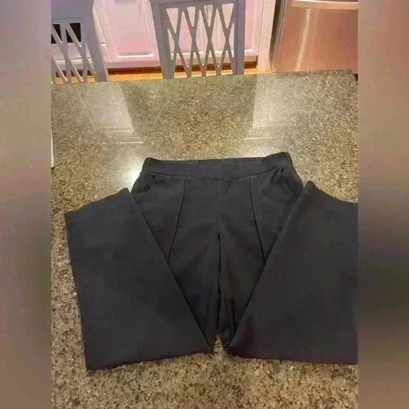 JCrew Petite Small Elastic Waist Pintuck Cropped Pant Black In Seam 24 inches - Picture 2 of 6